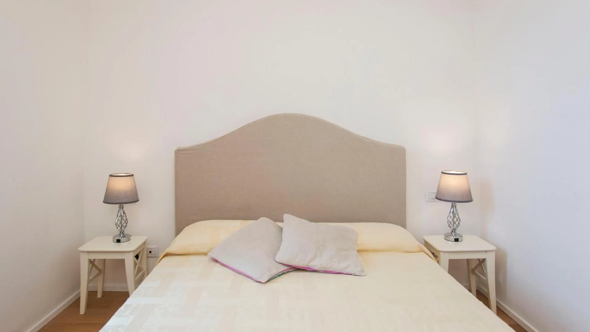 Exclusive Location, Cozy And Modern Apartment 밀라노