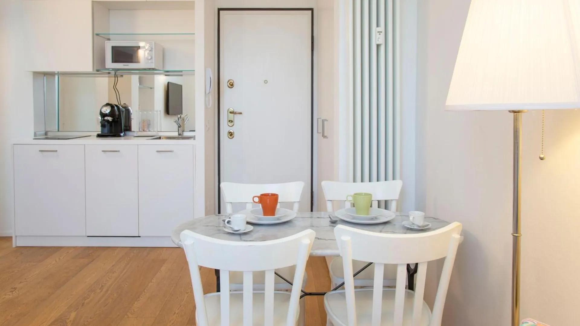 Exclusive Location, Cozy And Modern Apartment 밀라노