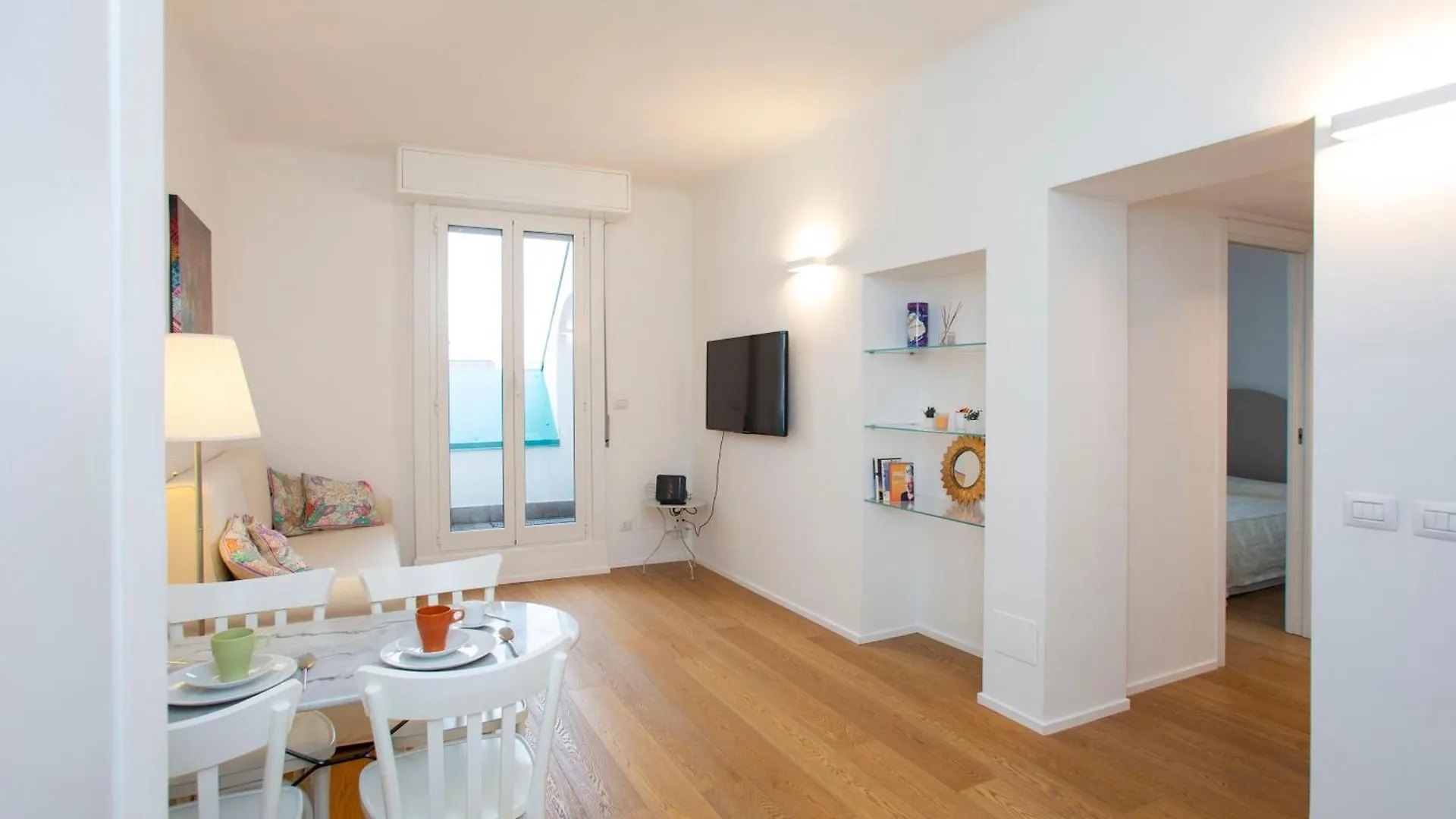 Exclusive Location, Cozy And Modern Apartment 밀라노